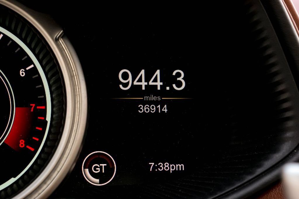Used 2019 Aston Martin DB11 Volante RWD image 20