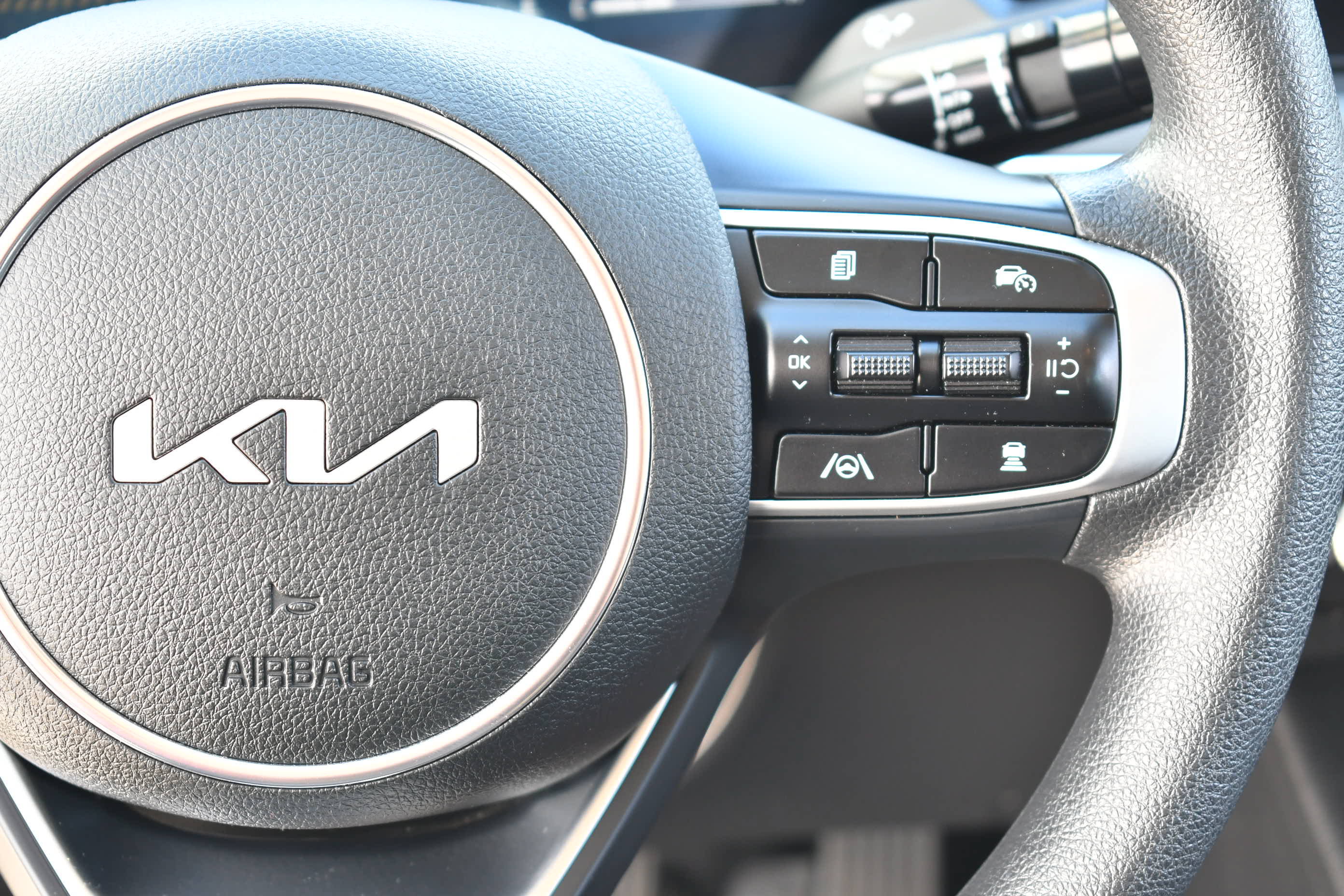 Used 2025 Kia K5 LXS FWD image 20