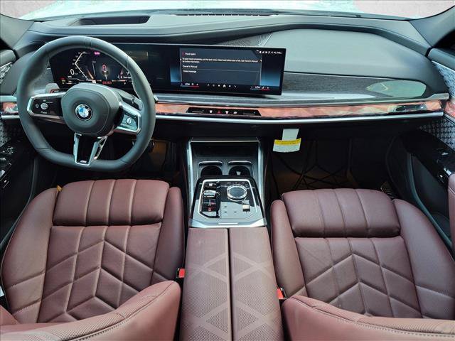 Used 2026 BMW 760i xDrive w/ Executive Package AWD/4WD image 16