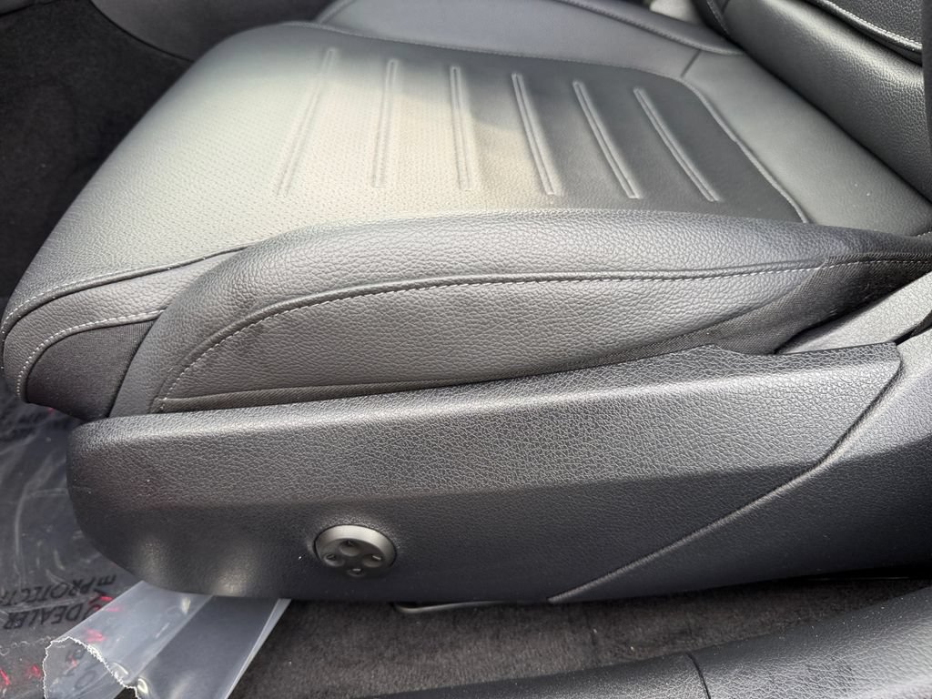 Used 2024 Mercedes-Benz C 300 4MATIC Sedan image 16