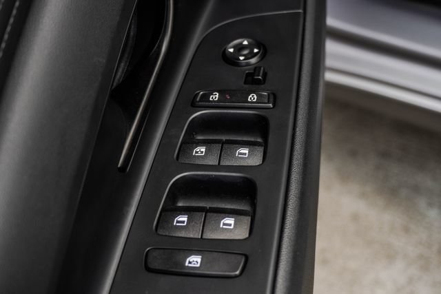 Certified 2025 Hyundai Elantra SEL FWD image 40