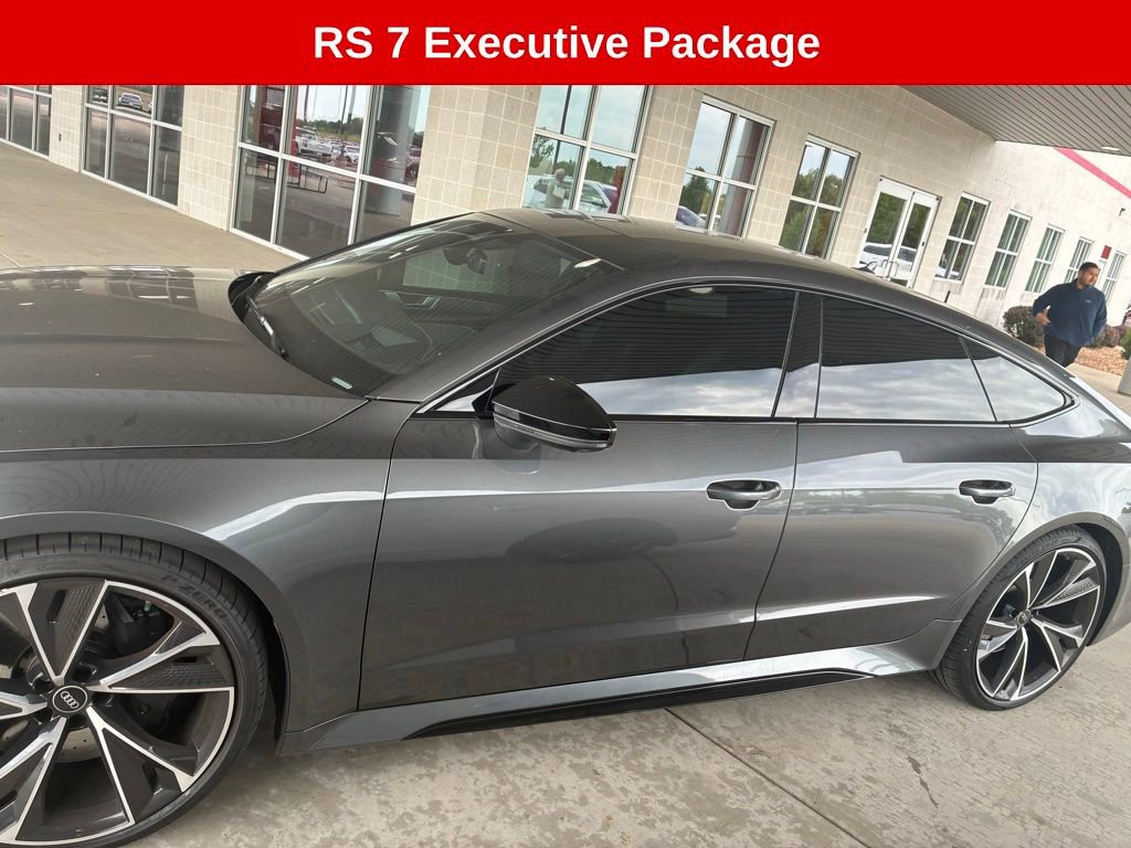 Used 2022 Audi RS 7 Sportback w/ Black Optic Package AWD/4WD image 3