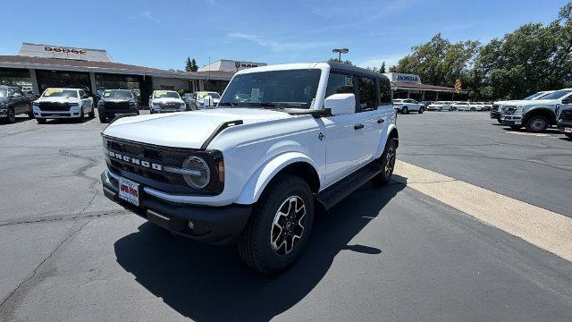 New 2026 Ford Bronco Outer Banks