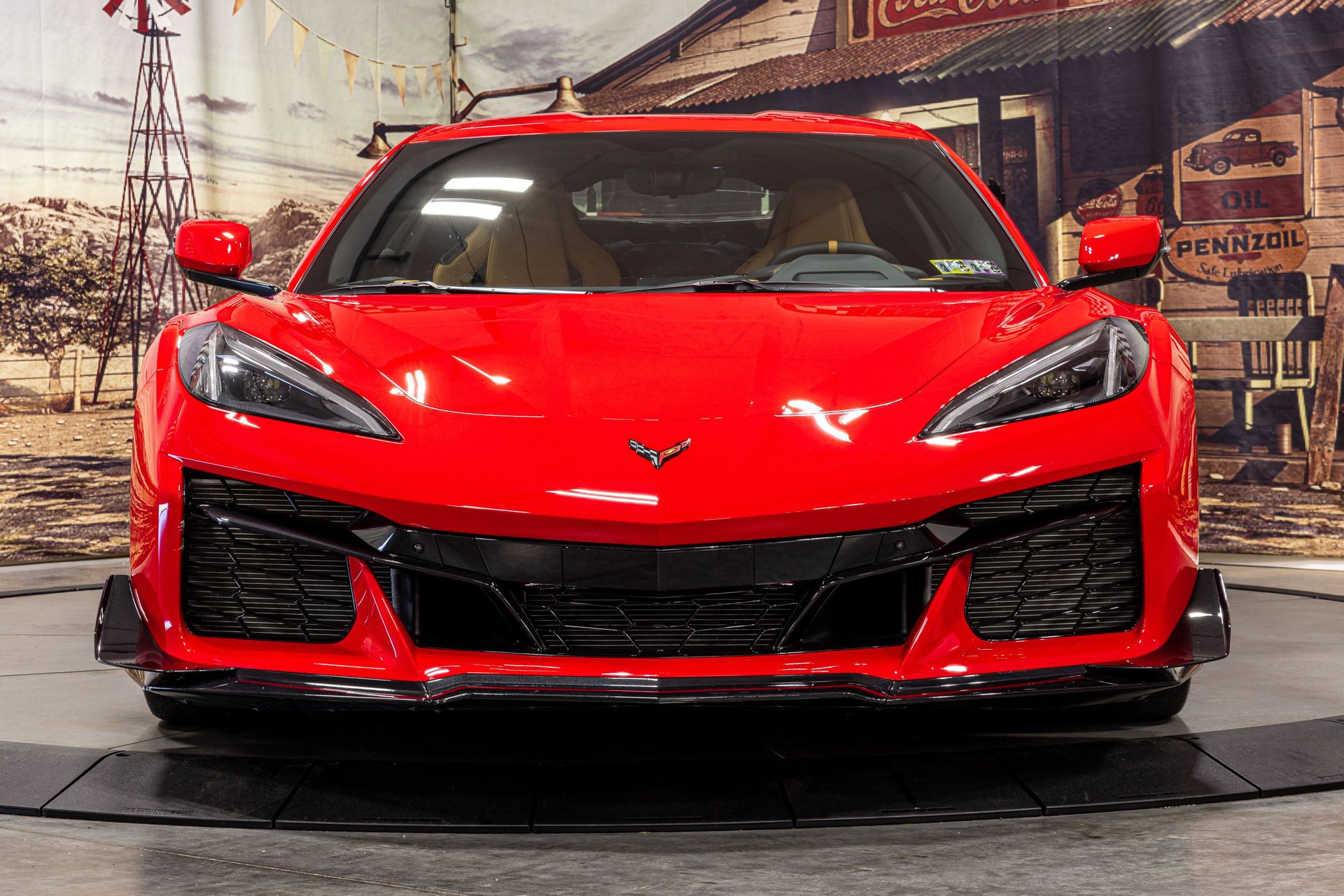 Used 2023 Chevrolet Corvette Z06 w/ Z07 Performance Package RWD image 4