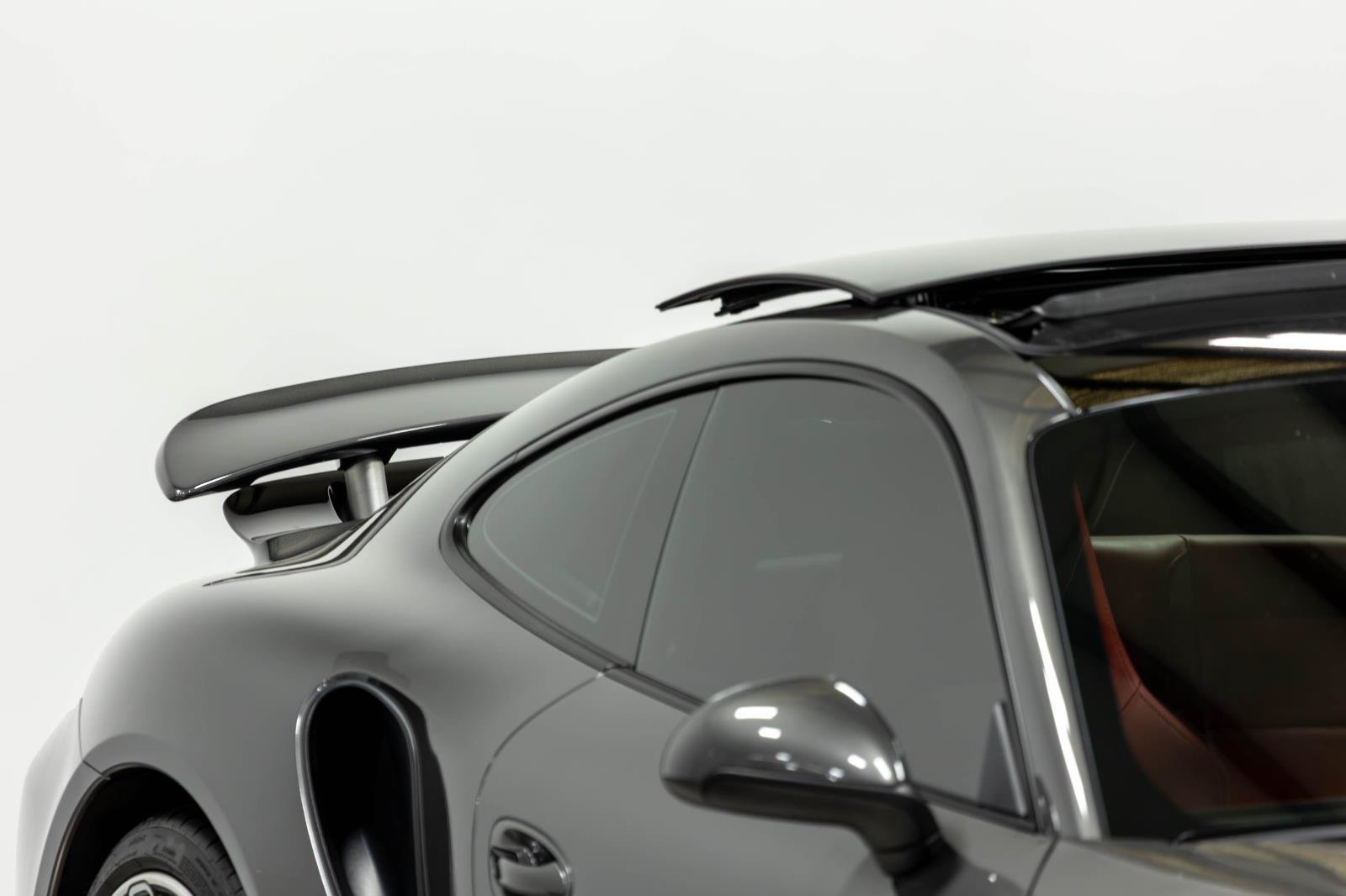 Used 2015 Porsche 911 Turbo S AWD/4WD image 28