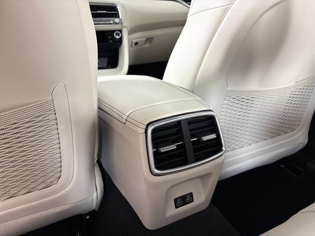 New 2026 Genesis G70 2.5T RWD image 24