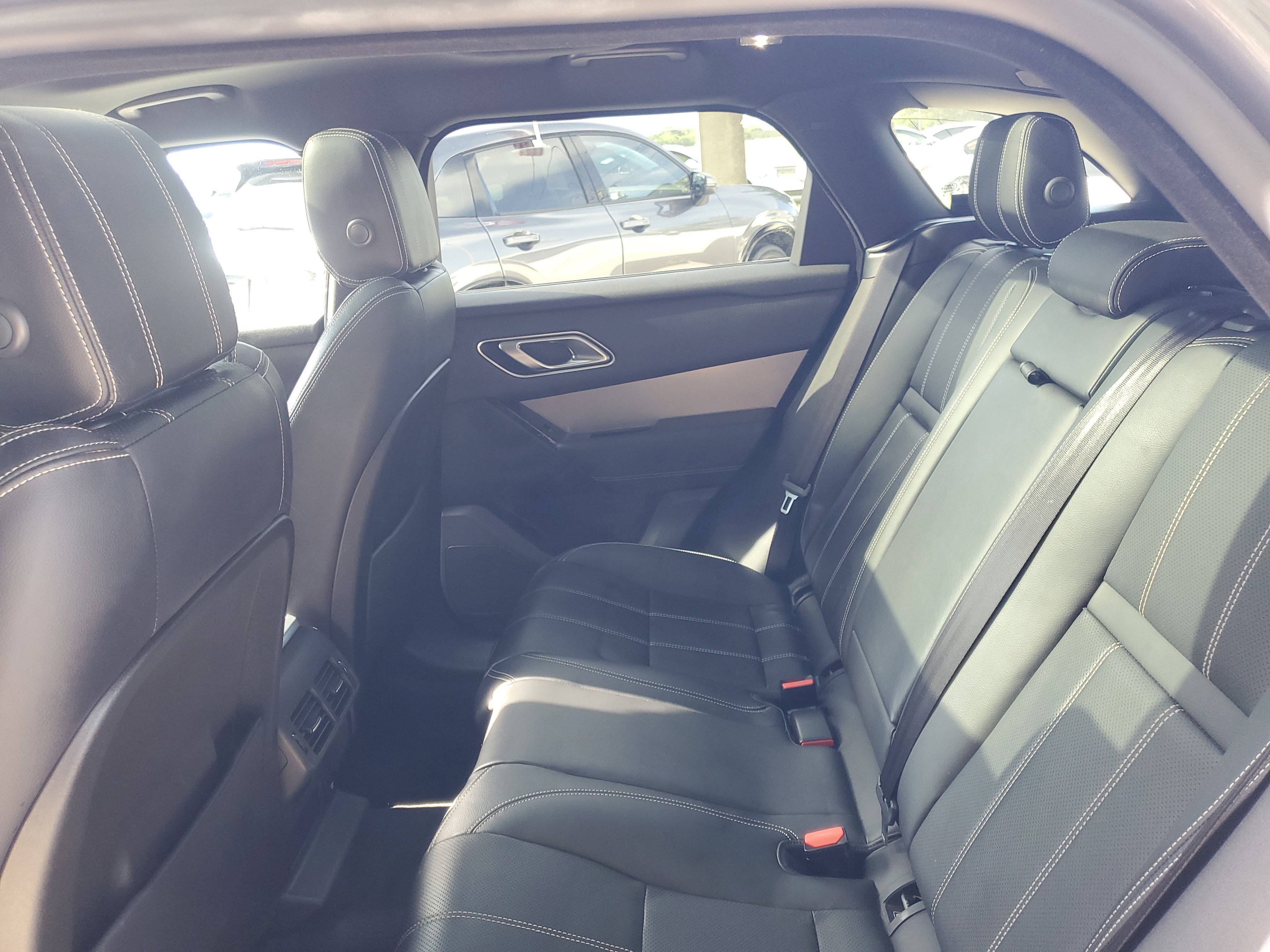 Used 2019 Land Rover Range Rover Velar S image 17