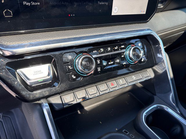 Used 2024 GMC Sierra 2500 Denali w/ Denali Reserve Package image 11