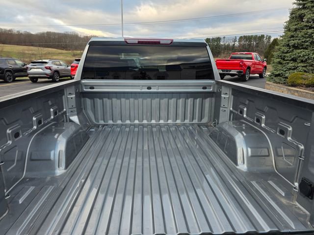 Used 2024 Chevrolet Silverado 1500 Custom w/ Turbomax Blackout Package AWD/4WD image 4