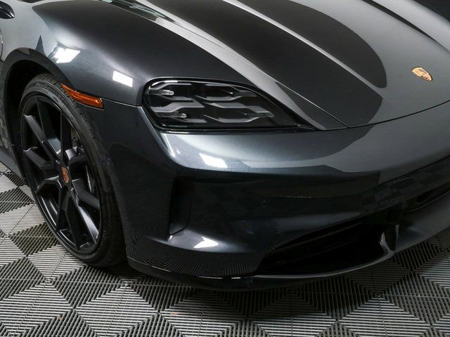 New 2026 Porsche Taycan image 40