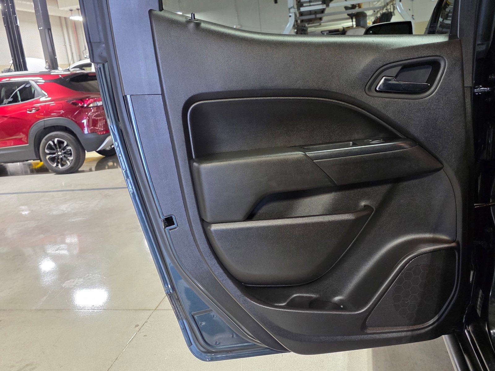 Used 2017 Chevrolet Colorado ZR2 image 14