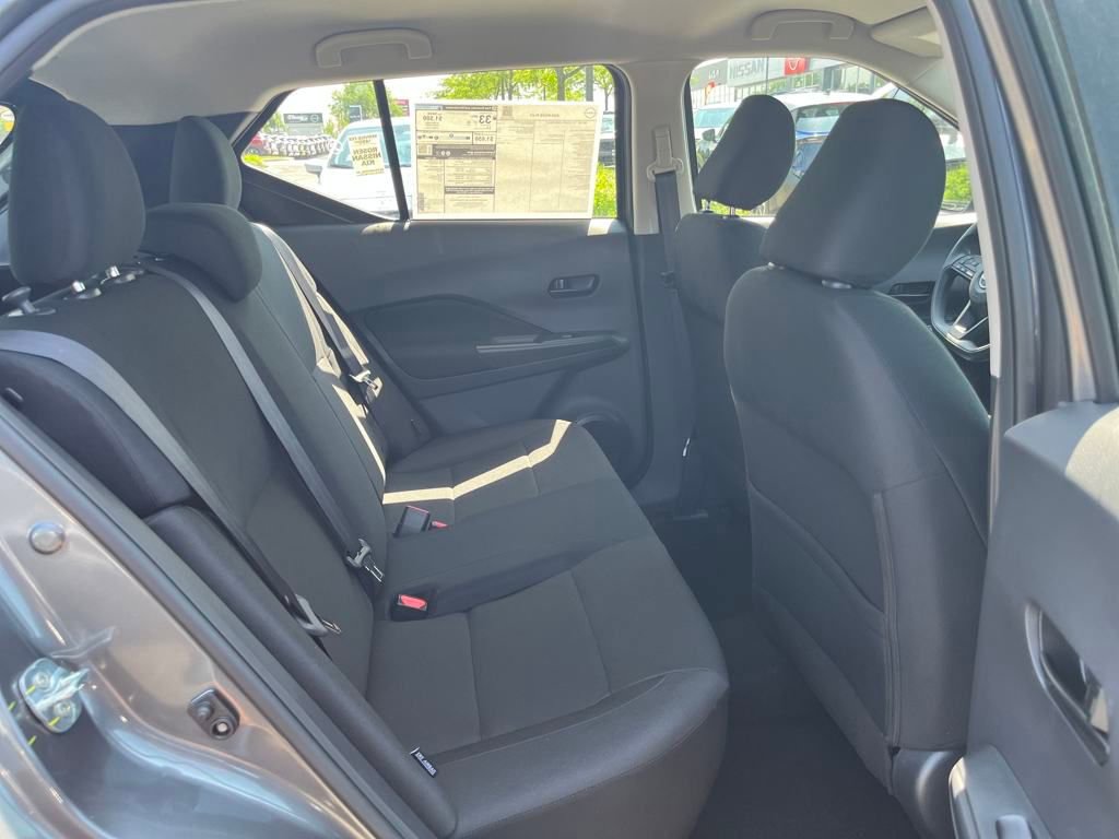 New 2025 Nissan Kicks Play S image 16