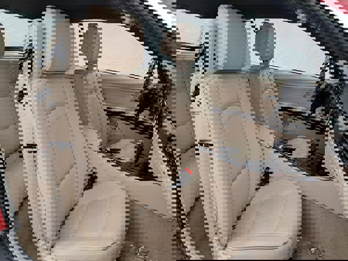 Used 2012 BMW 328i Convertible image 22