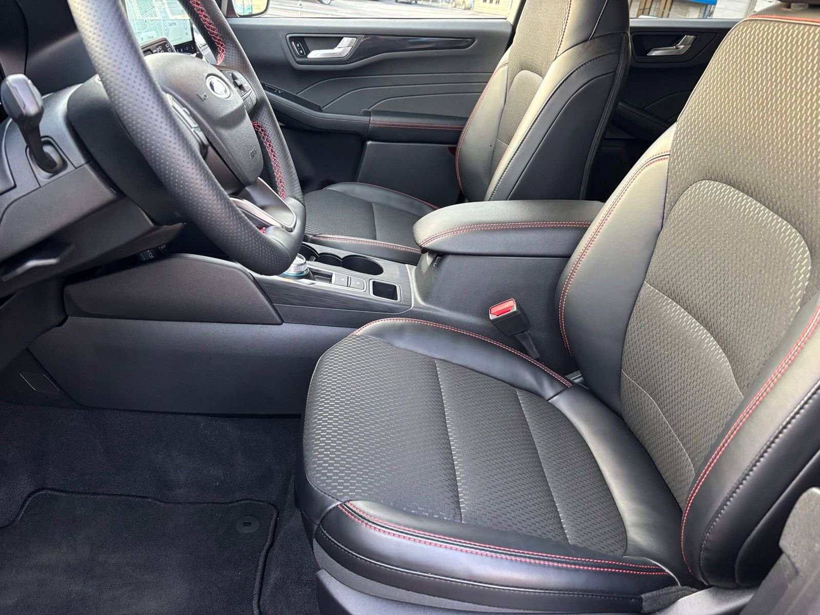 New 2026 Ford Escape ST-Line w/ Tech Pack #1 FWD image 17