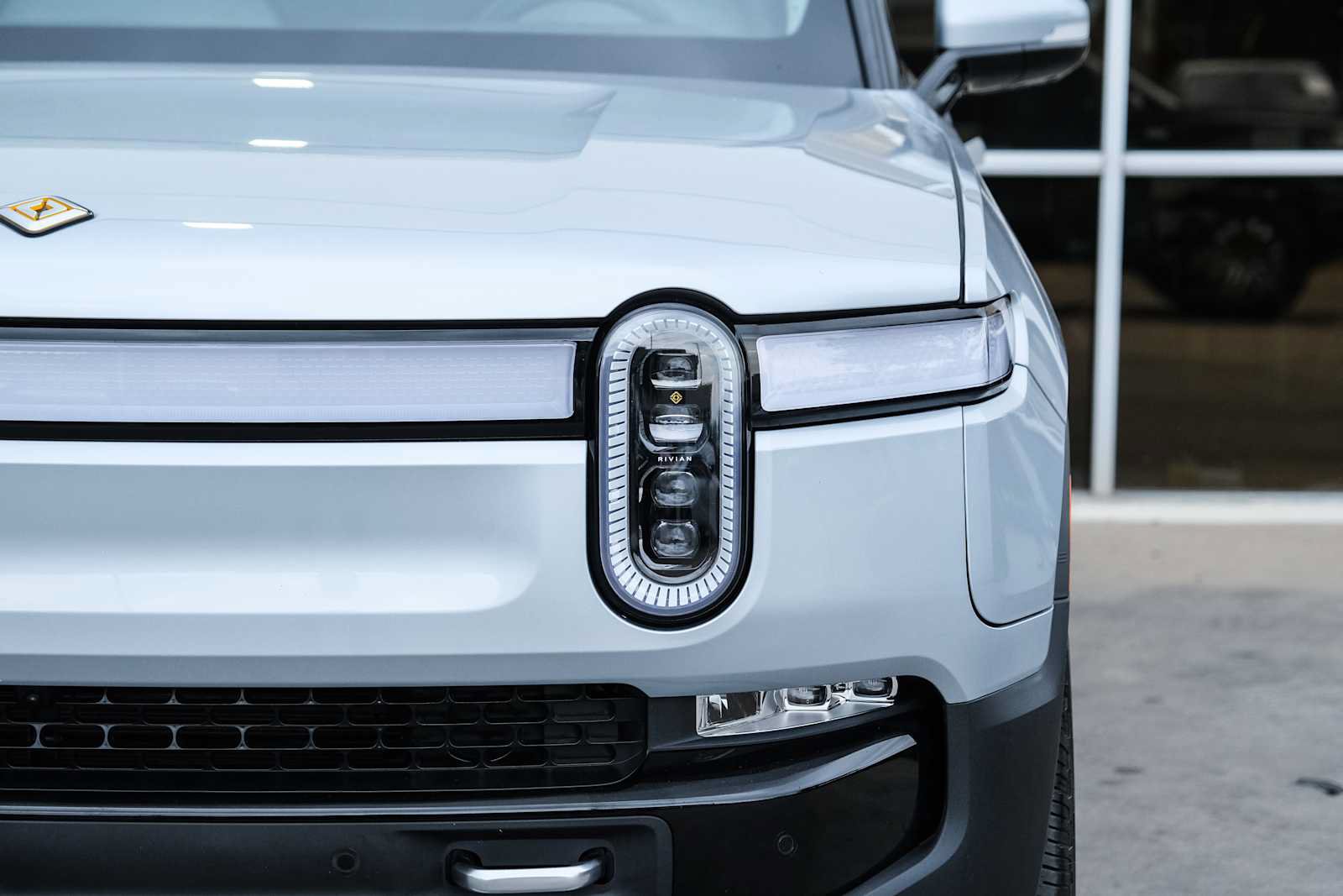 Used 2023 Rivian R1S Adventure Quad AWD/4WD image 5