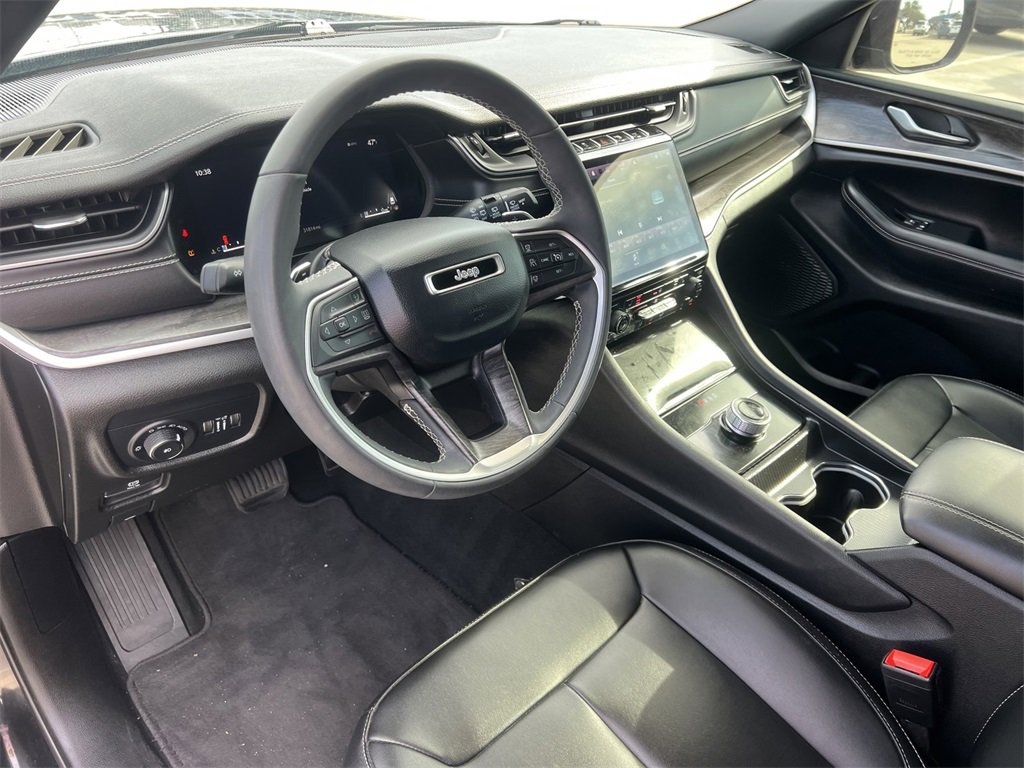 Used 2024 Jeep Grand Cherokee L Limited image 15