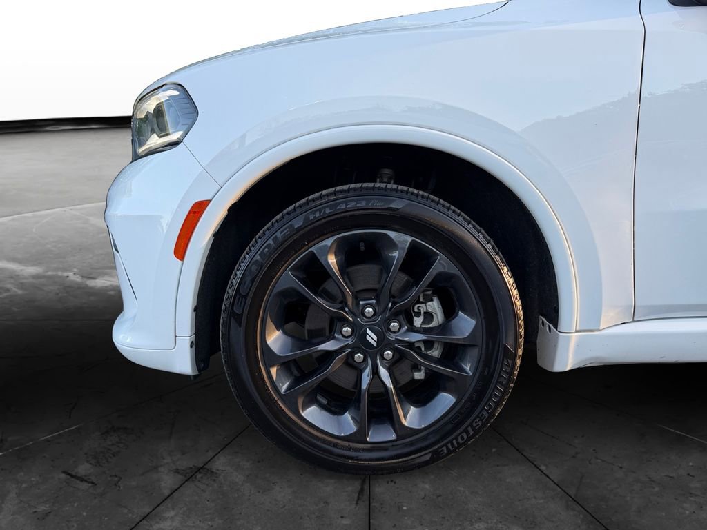 Used 2025 Dodge Durango GT AWD/4WD image 14