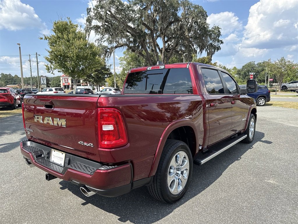 New 2026 RAM 1500 4x4 Crew Cab image 3