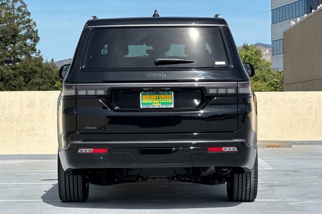 New 2026 Jeep Grand Wagoneer Limited AWD/4WD image 5