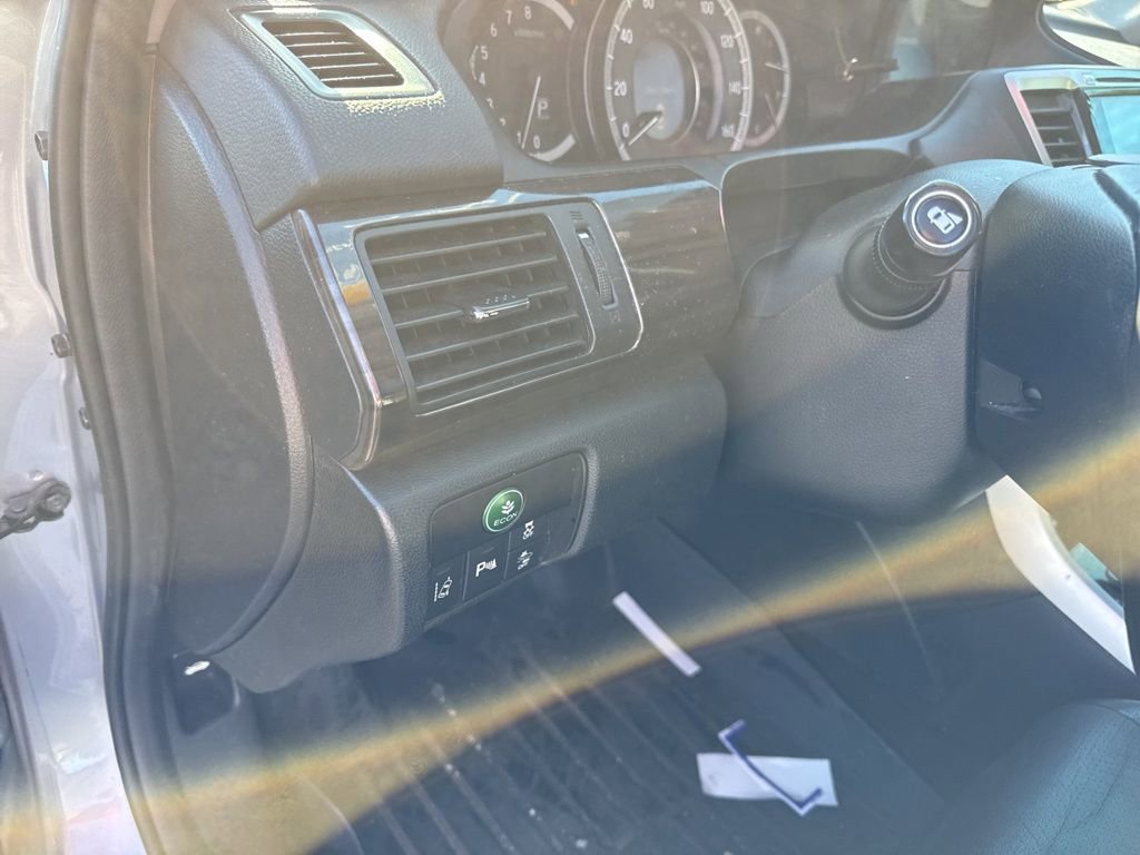 Used 2017 Honda Accord Touring image 17