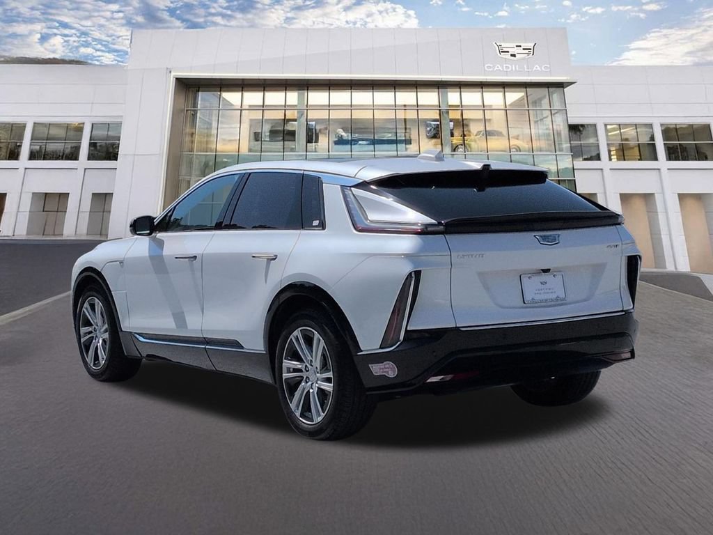 Certified 2024 Cadillac Lyriq Tech RWD image 7