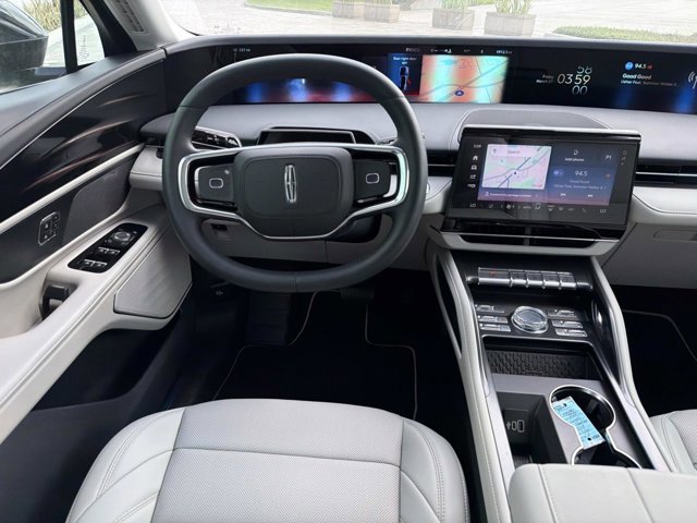 New 2026 Lincoln Nautilus Premier image 25