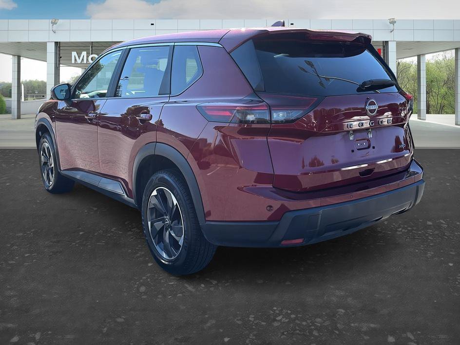 Certified 2025 Nissan Rogue SV AWD/4WD image 3