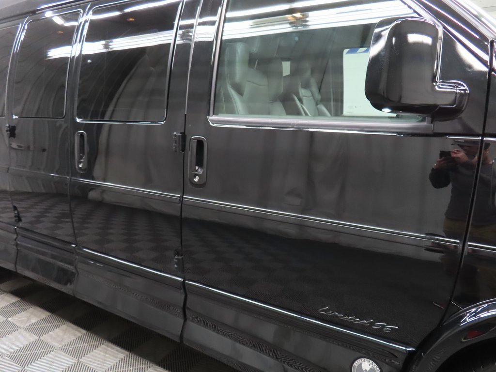 Used 2022 GMC Savana 2500 Extended w/ Enhanced Convenience Package image 29