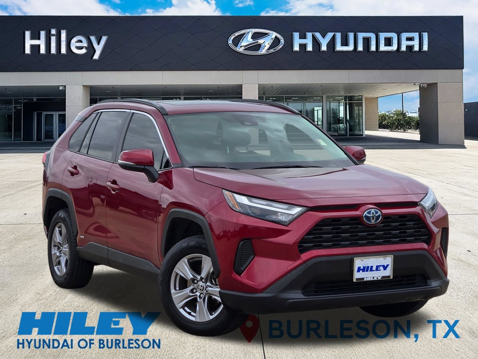 Used 2022 Toyota RAV4 XLE w/ Convenience Package AWD/4WD video 2