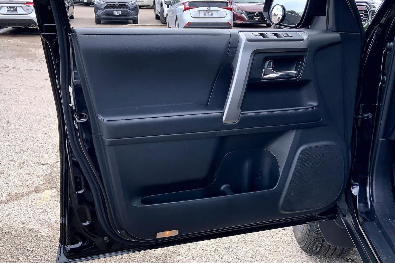 Used 2024 Toyota 4Runner SR5 AWD/4WD image 21