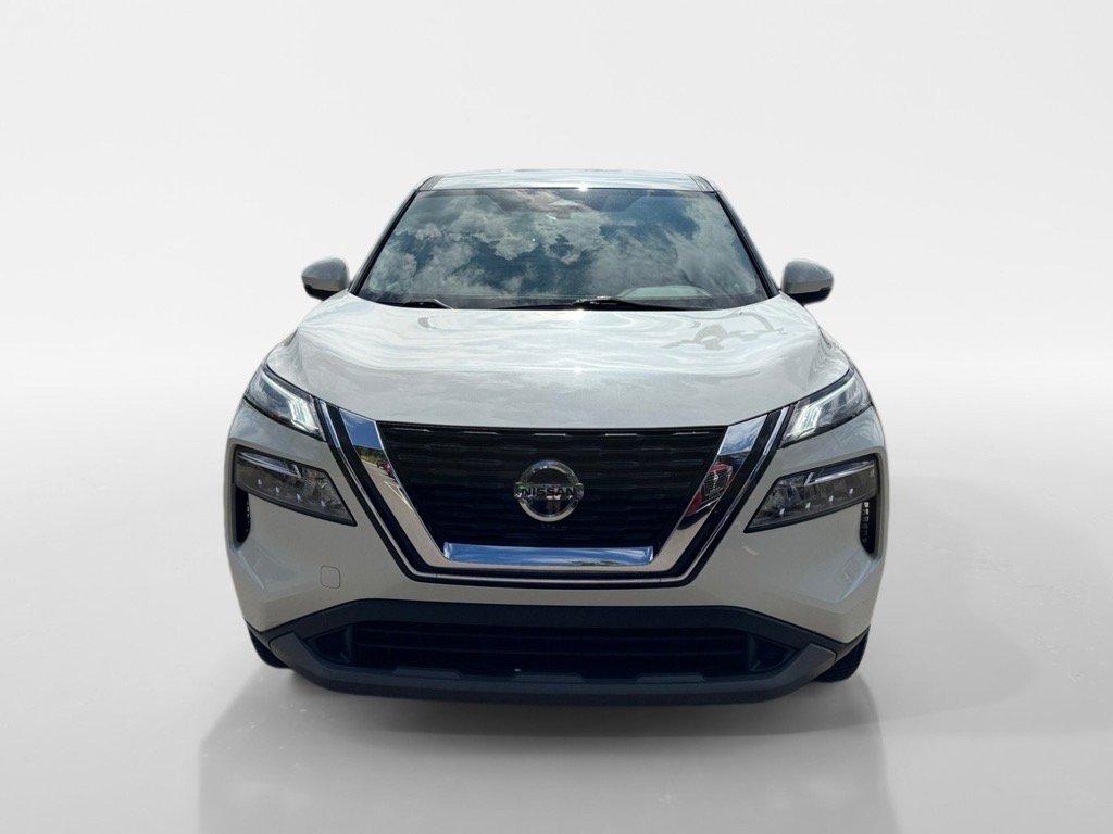 Used 2021 Nissan Rogue SV image 9