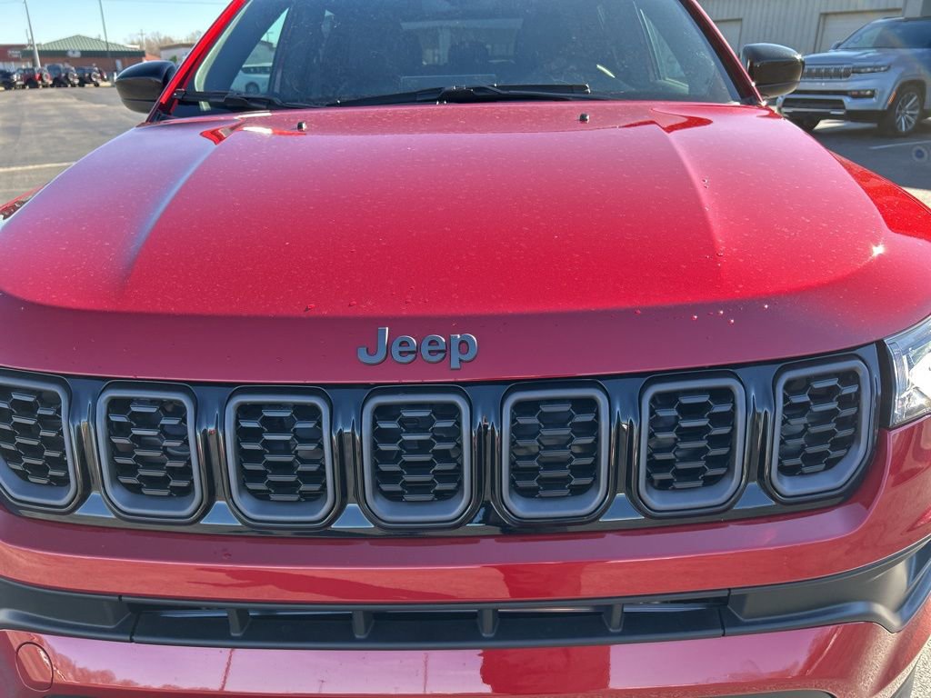 New 2026 Jeep Compass Latitude image 27