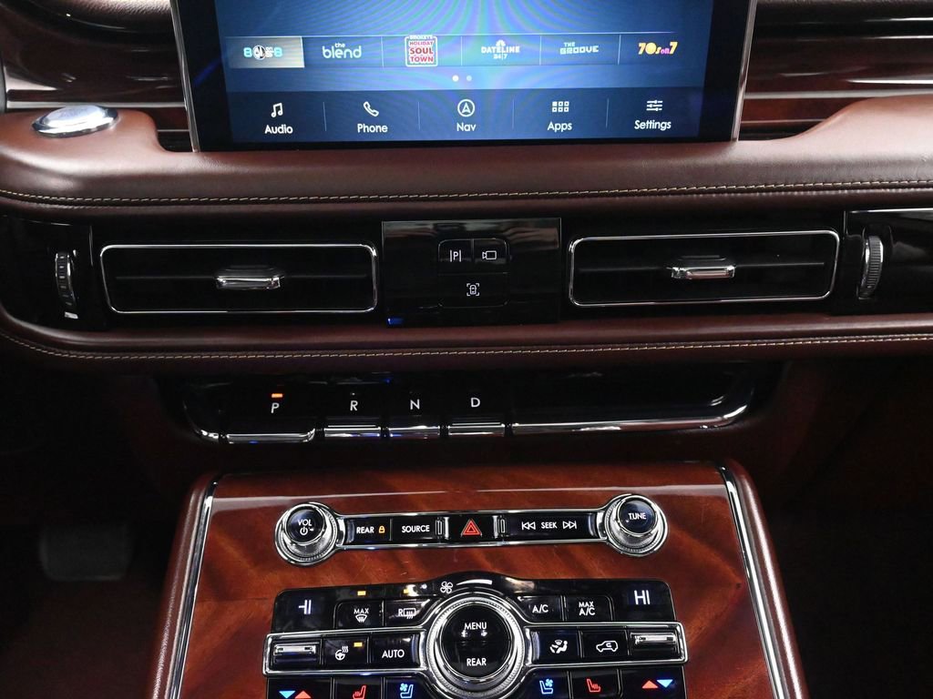 Used 2020 Lincoln Aviator Black Label w/ Dynamic Handling Package image 39