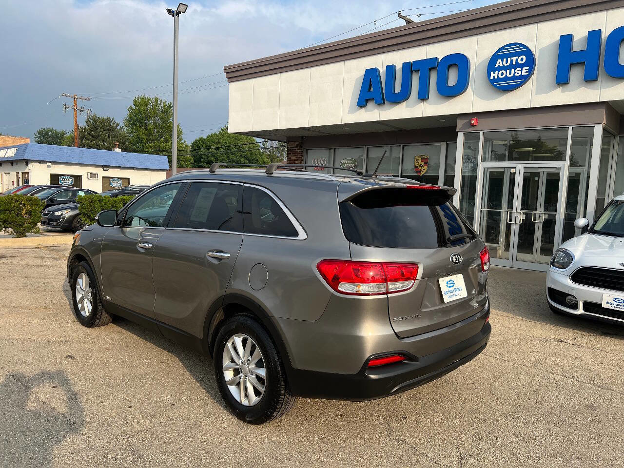 Used 2016 Kia Sorento AWD image 11