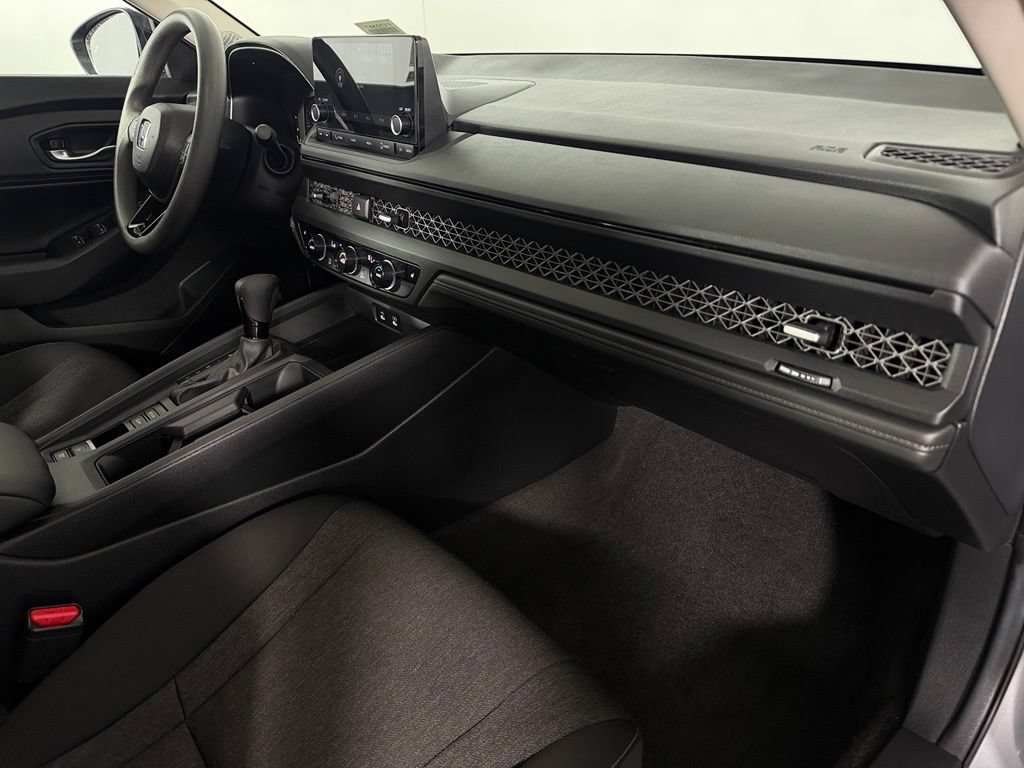Used 2025 Honda Accord SE image 13