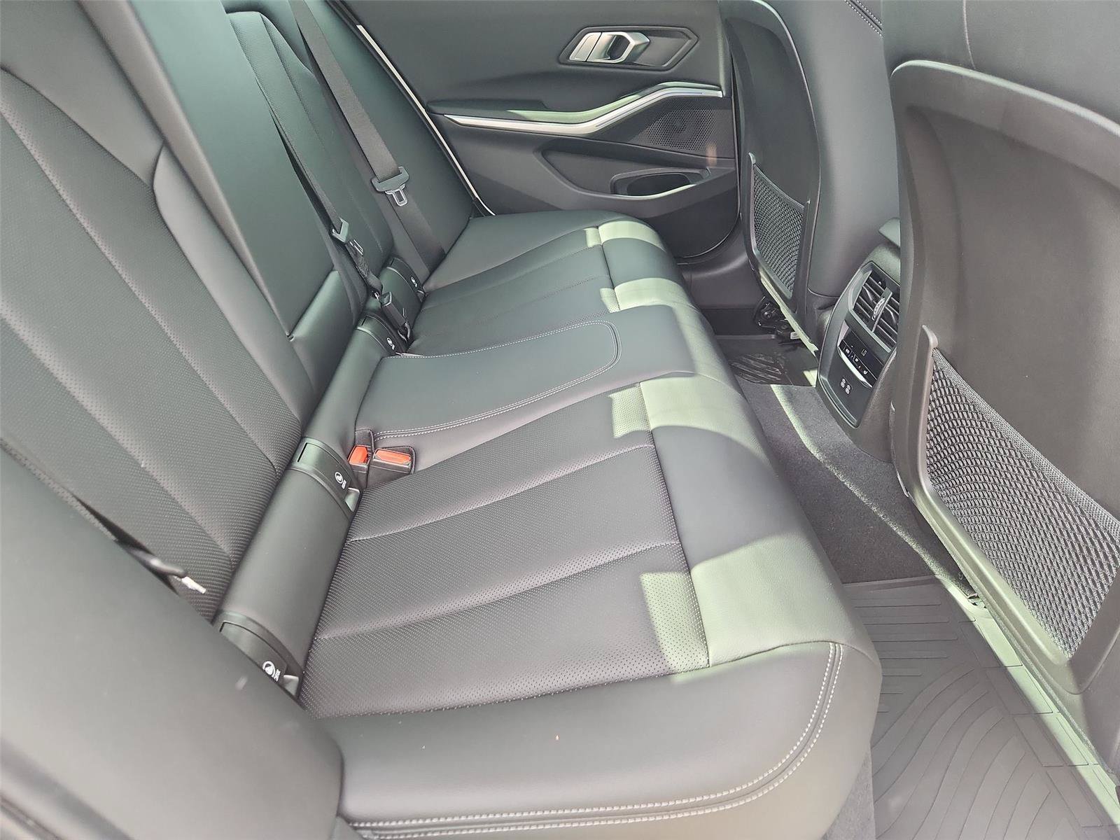 Used 2023 BMW 330e w/ Premium Package RWD image 27