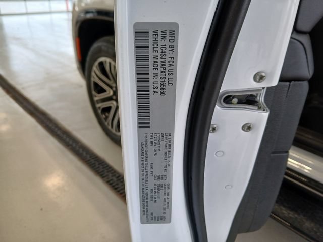 New 2026 Jeep Grand Wagoneer 4WD w/ HD Trailer Tow Package image 35