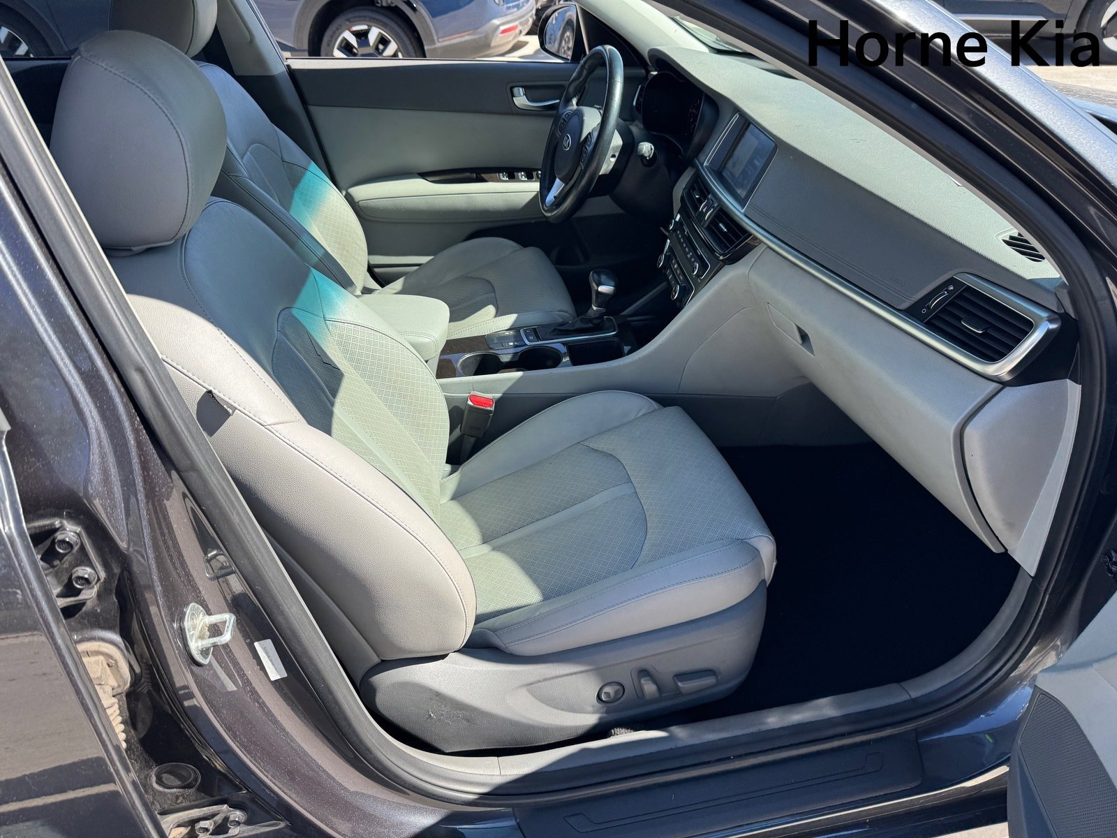 Used 2017 Kia Optima EX w/ Premium Package image 23