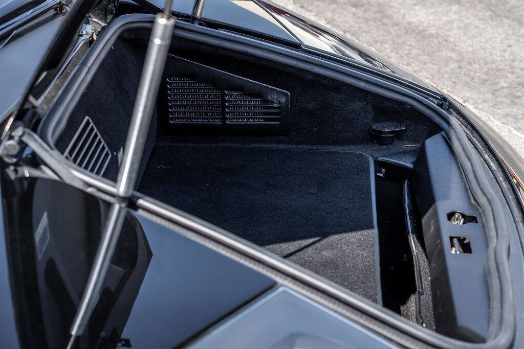 Used 2006 Lamborghini Murcielago Roadster image 51