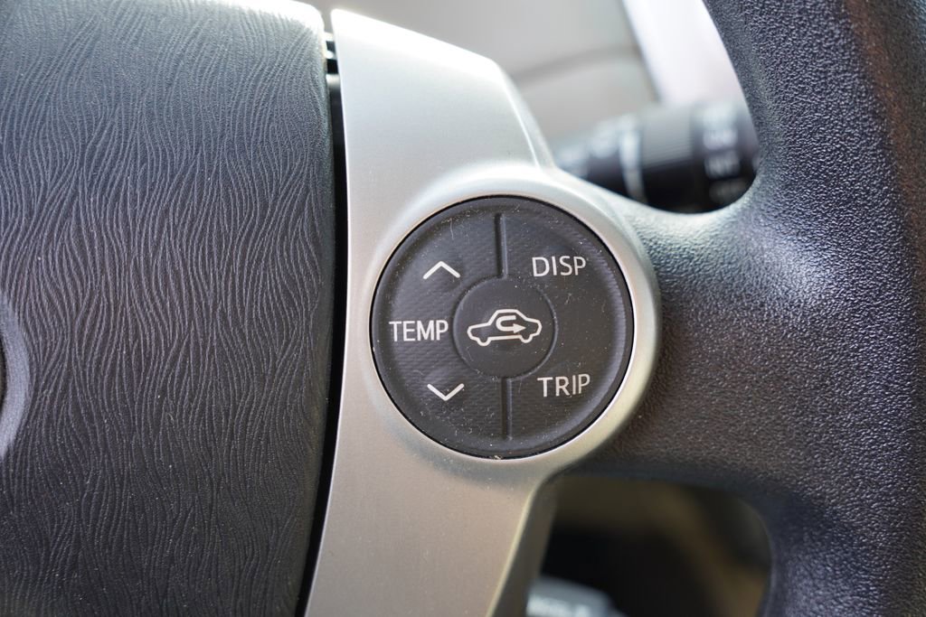 Used 2013 Toyota Prius V Two image 26