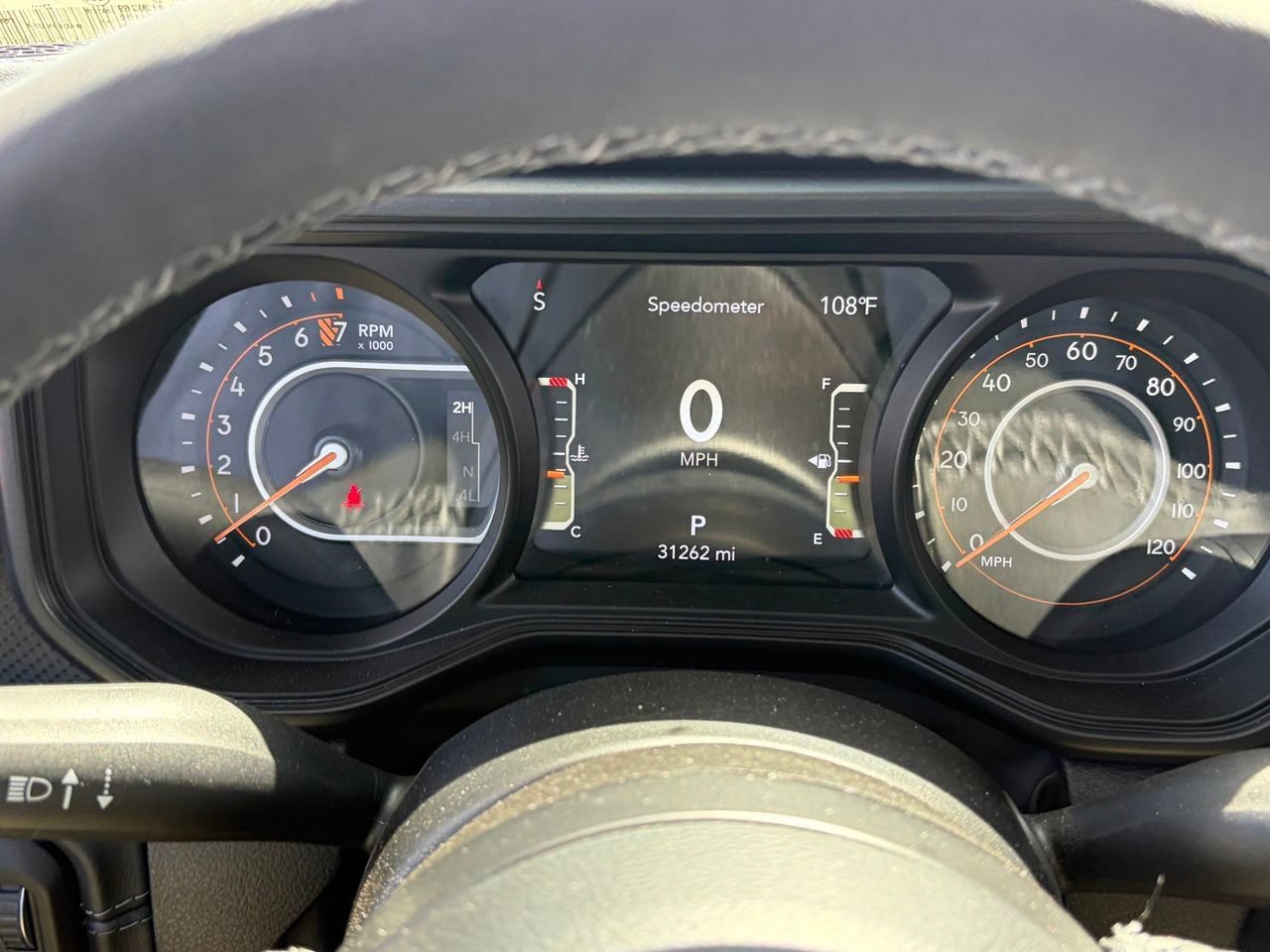 Used 2025 Jeep Gladiator Mojave w/ Convenience Group AWD/4WD image 11