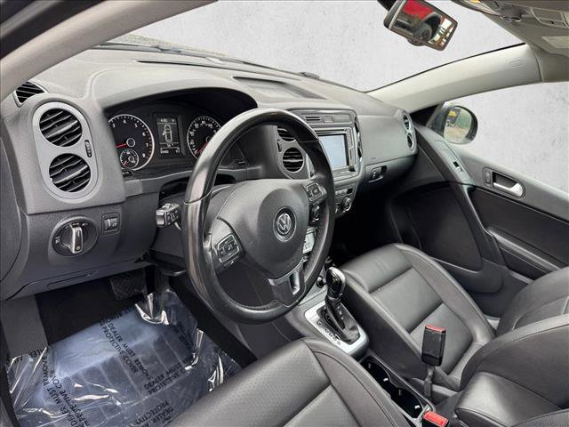 Used 2016 Volkswagen Tiguan SE AWD/4WD image 12