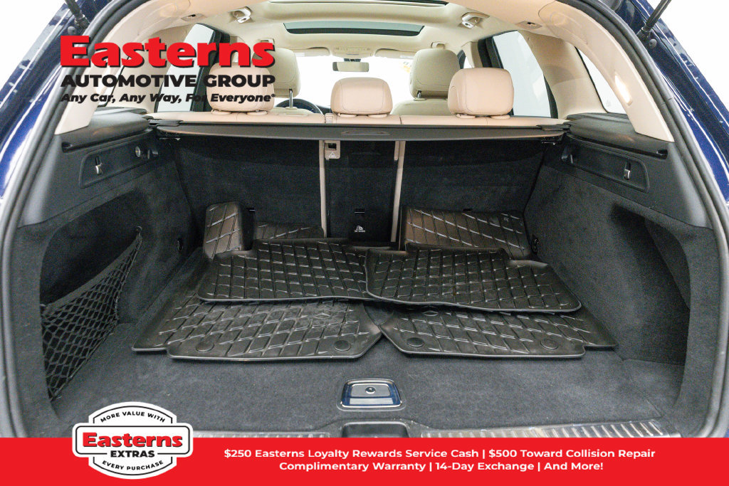 Used 2021 Mercedes-Benz GLC 300 4MATIC image 10