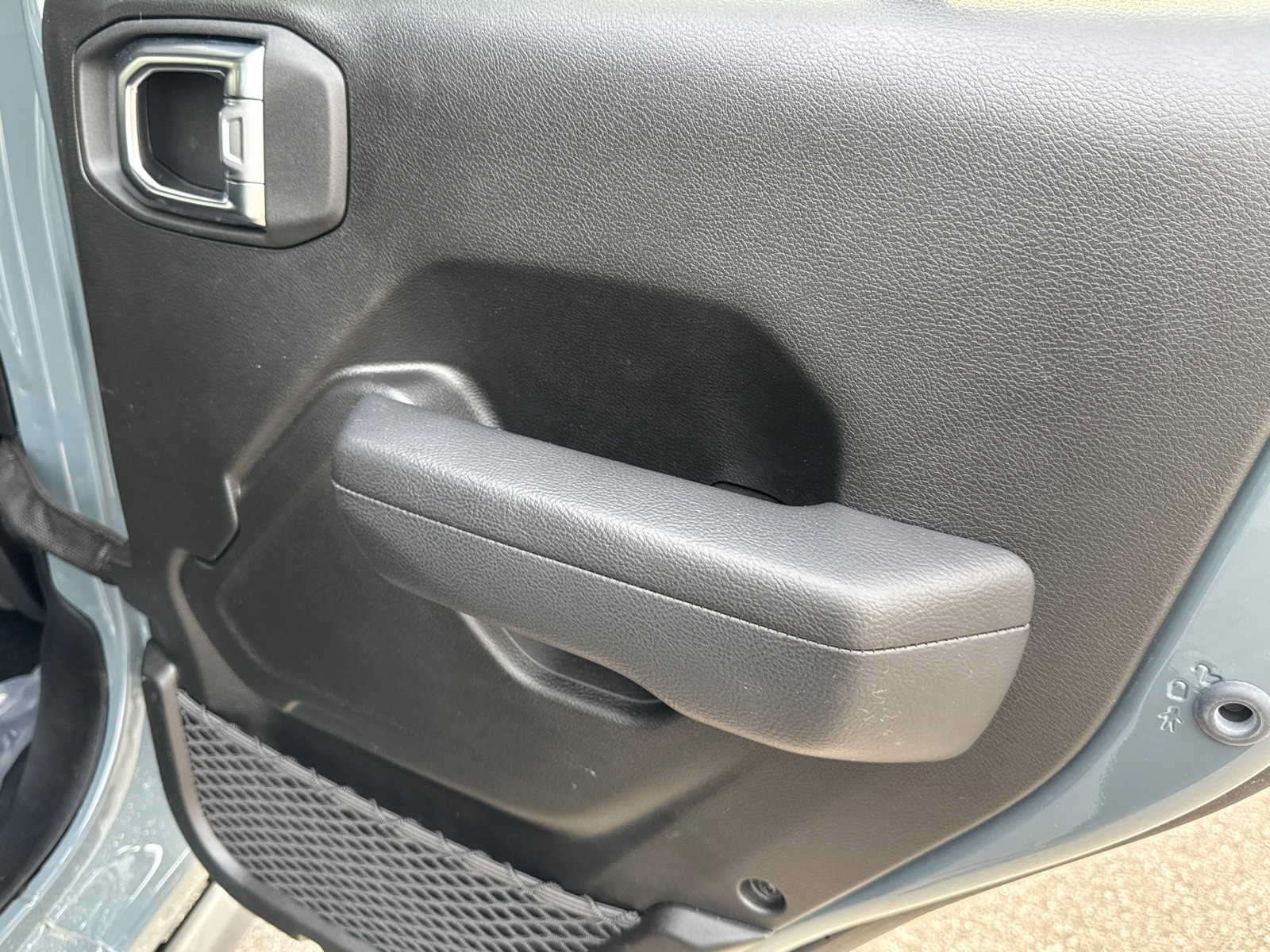 Used 2025 Jeep Wrangler Unlimited Rubicon 4xe image 17