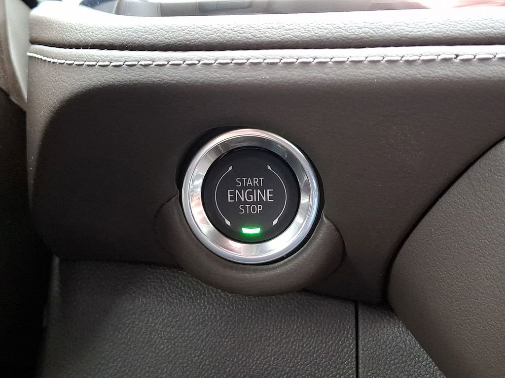 New 2026 Chevrolet Suburban LT w/ Comfort Package image 17