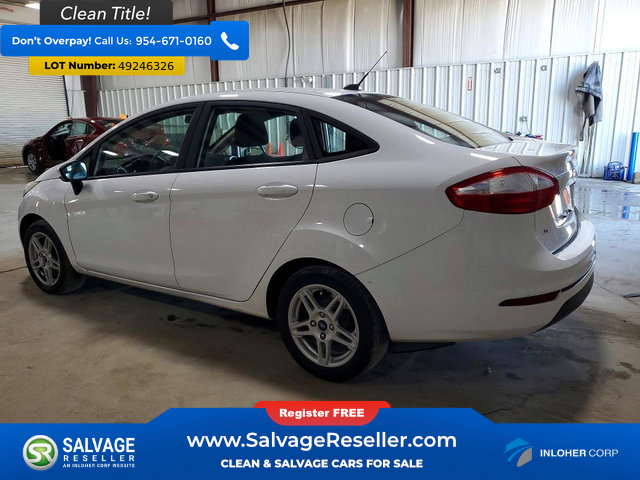 Used 2018 Ford Fiesta SE image 3