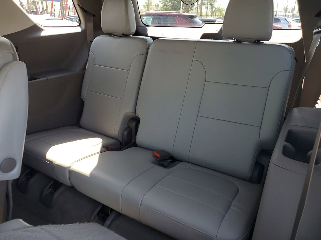 Used 2019 Chevrolet Traverse Premier w/ Driver Confidence II Package image 16