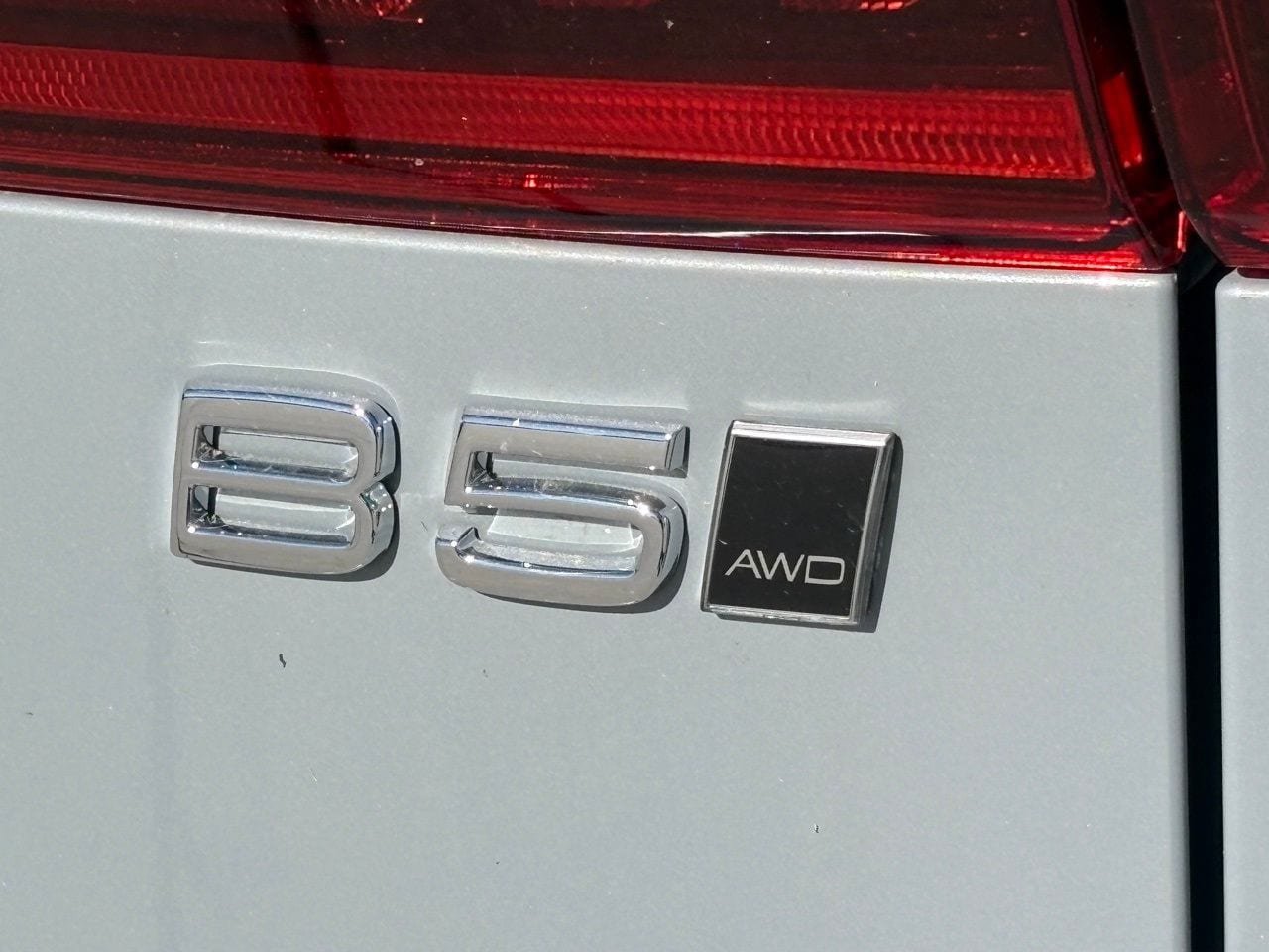 New 2026 Volvo XC60 B5 Plus w/ Protection Package Premier AWD/4WD image 8