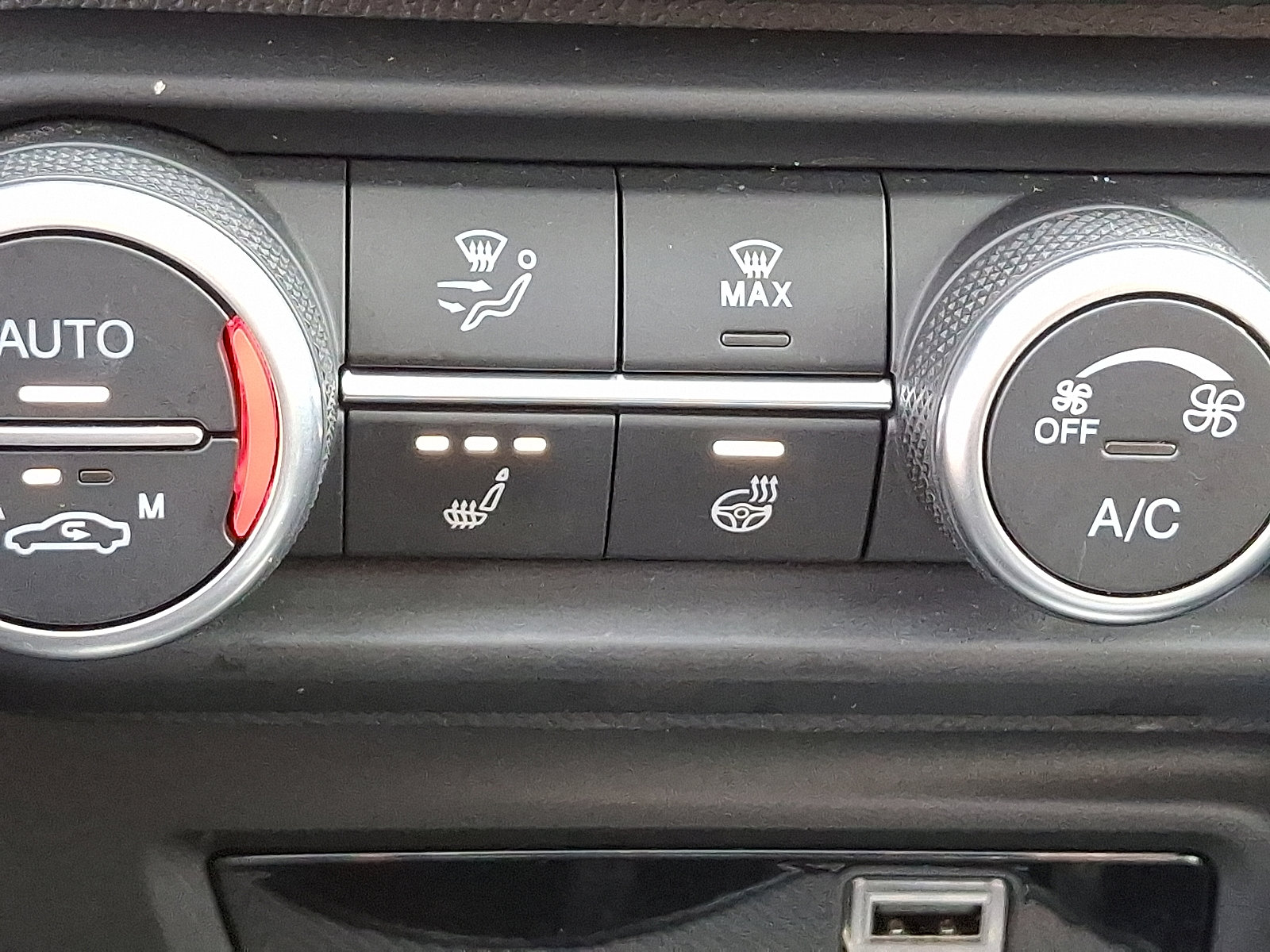 Used 2024 Alfa Romeo Giulia Ti image 26