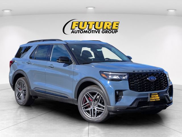 New 2026 Ford Explorer ST-Line w/ ST-Line Street Pack AWD/4WD image 1